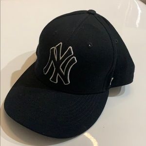 Black NY badeball cap one size fits all